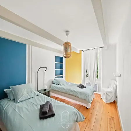 De Lila , Vieux Mas En Pierres Avec Piscine * イエール