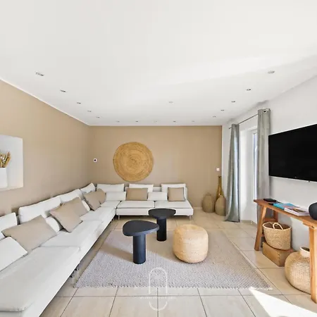 De Lila , Vieux Mas En Pierres Avec Piscine * Hyeres